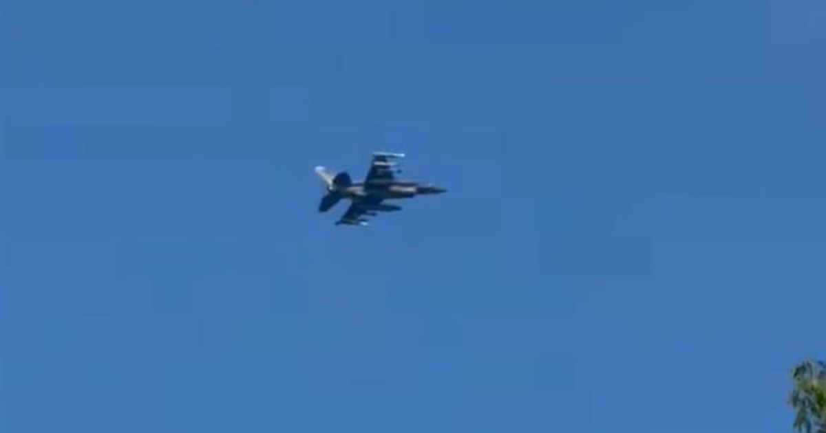 מטוסים אזרחיים התקרבו למועדון הגולף של טראמפ - מטוסי F-16 הוזנקו | תיעוד