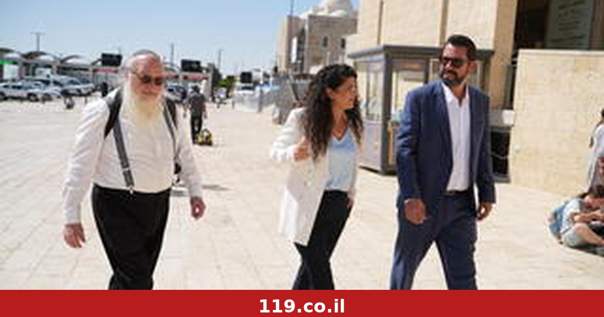פולארד מצטרף לפוליטיקה, והודיע על תמיכה בהשכל: "את נלחמת עבורי"