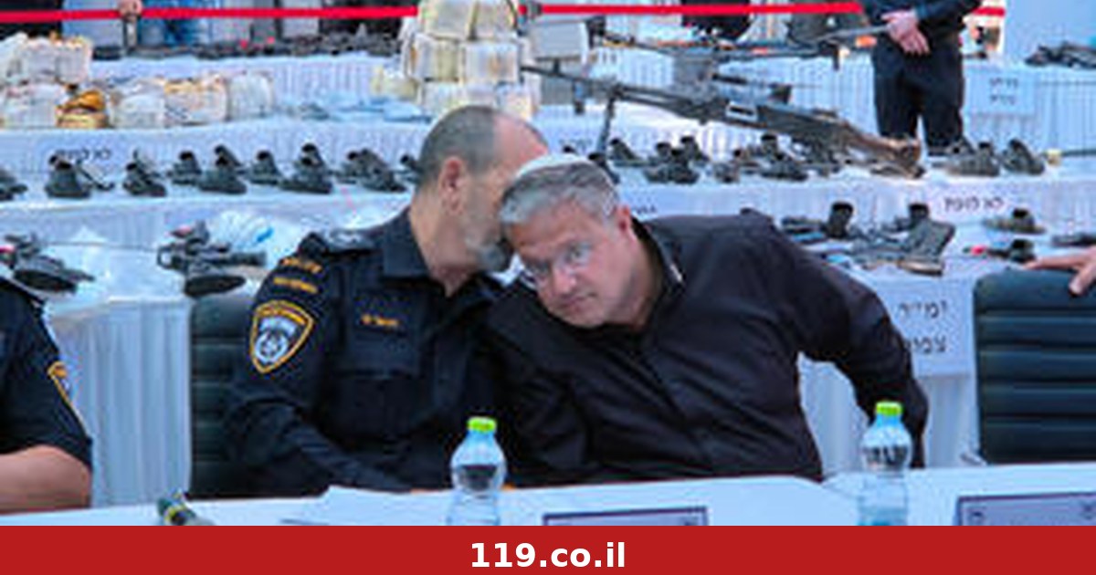 כולל הקצינה שבמחלוקת: בן גביר הורה על הקפאת המינויים - אבל המפכ"ל קידם בכירים