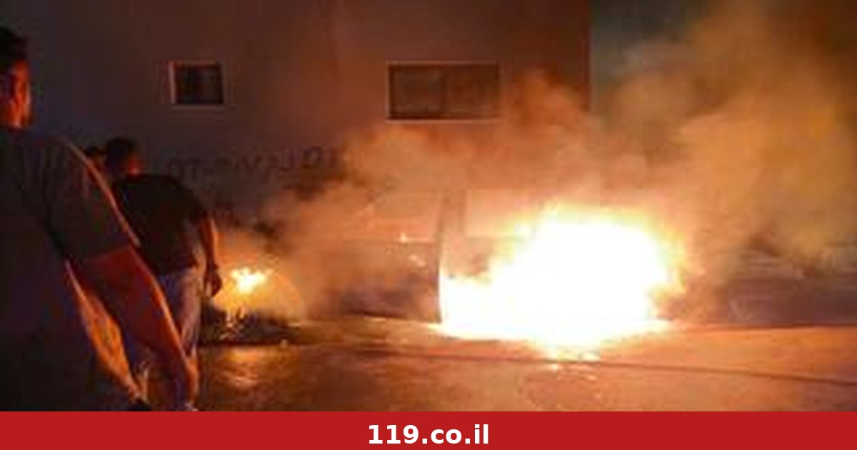 'נקמת דם' מ'היהודים השמחים': מתנחלים קיצונים הציתו רכבים ליד רמאללה | תיעוד