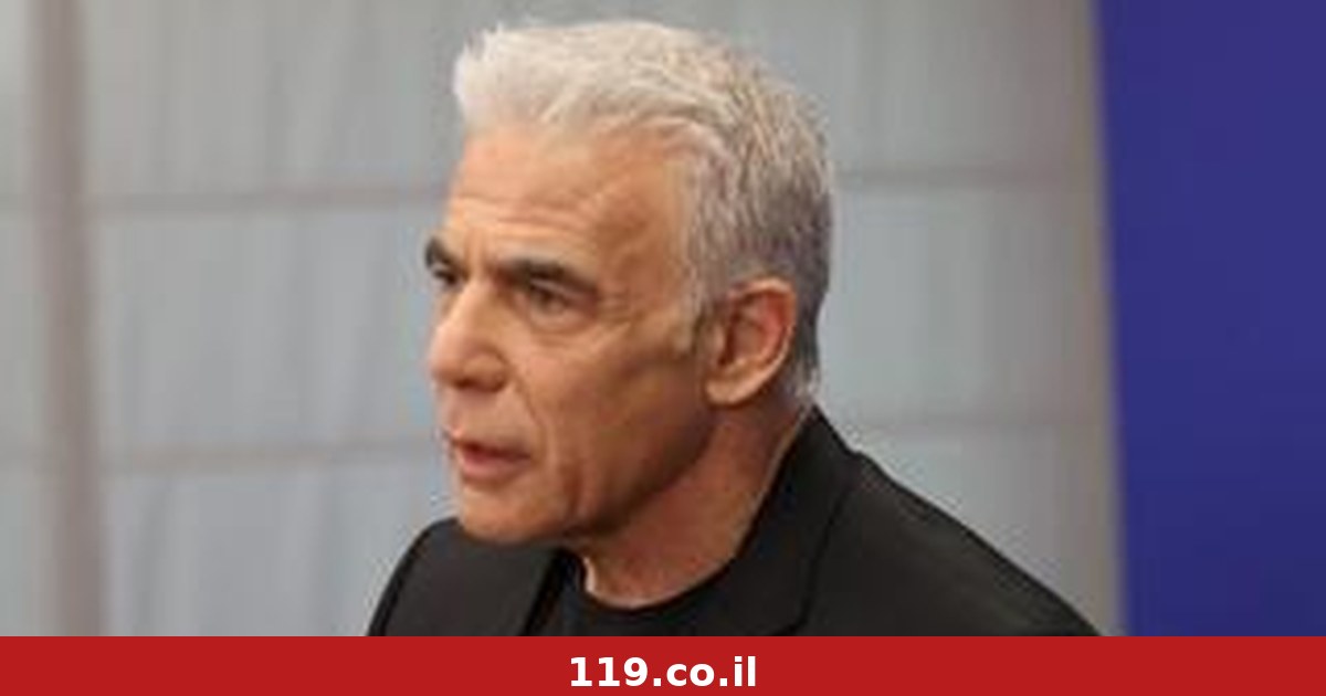 אחרי שטען ש"אין סיבה לפאניקה", לפיד טוען: "שום דבר שדומה לאירוע המטוס לא היה בעדכון עם רה"מ"