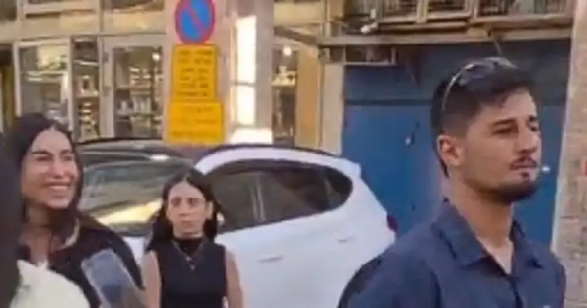 "הבת שלי נרצחה בגללך": אביה של שני לוק ז"ל בעימות סוער עם מירי רגב בשוק | צפו